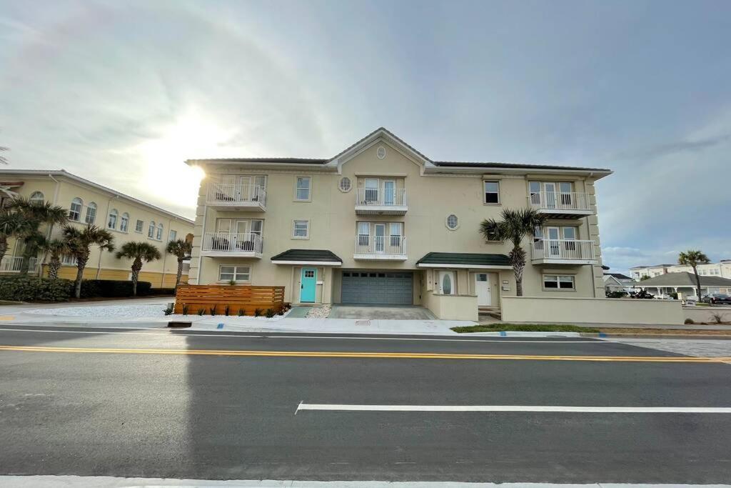 Luxurious Ocean View Getaway!! Entire Home! * Jacksonville Beach