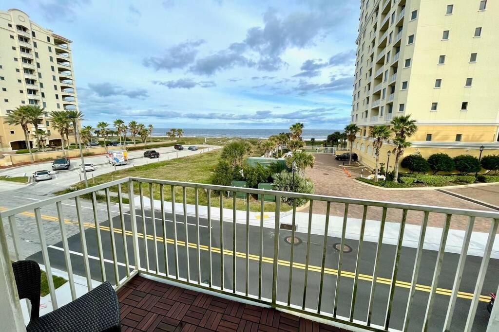 Luxurious Ocean View Getaway!! Entire Home! Jacksonville Beach