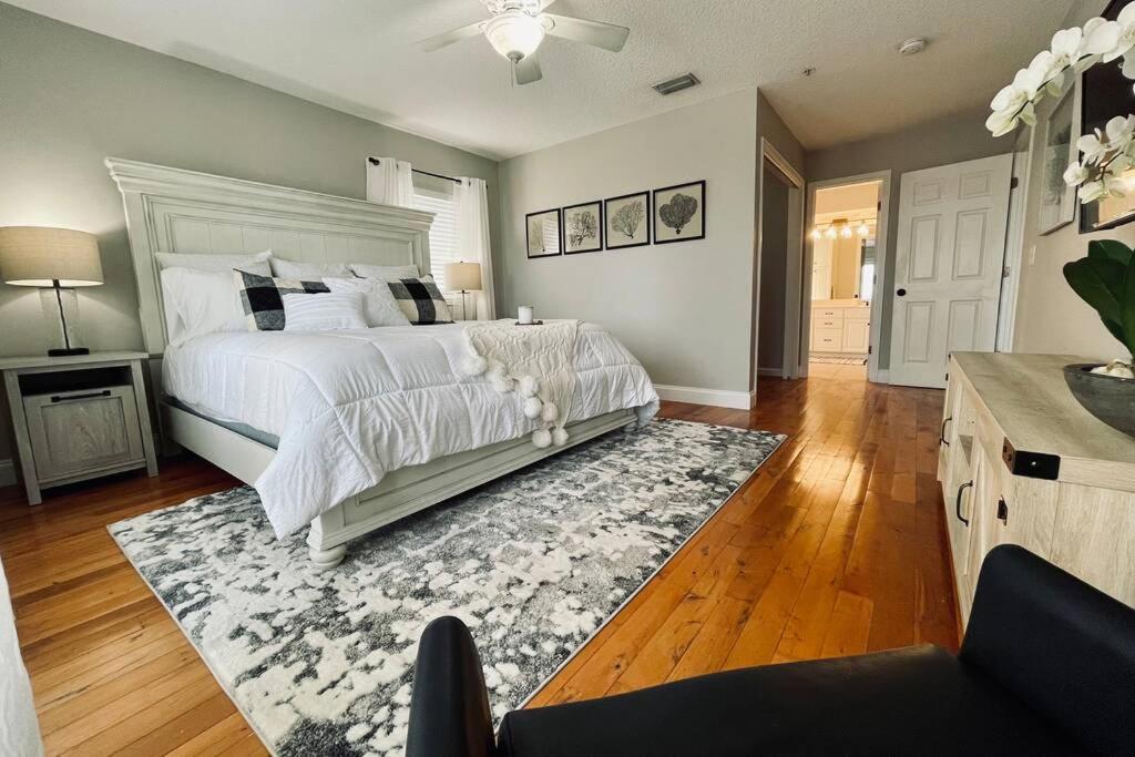 Holiday home Luxurious Ocean View Getaway!! Entire Home! *